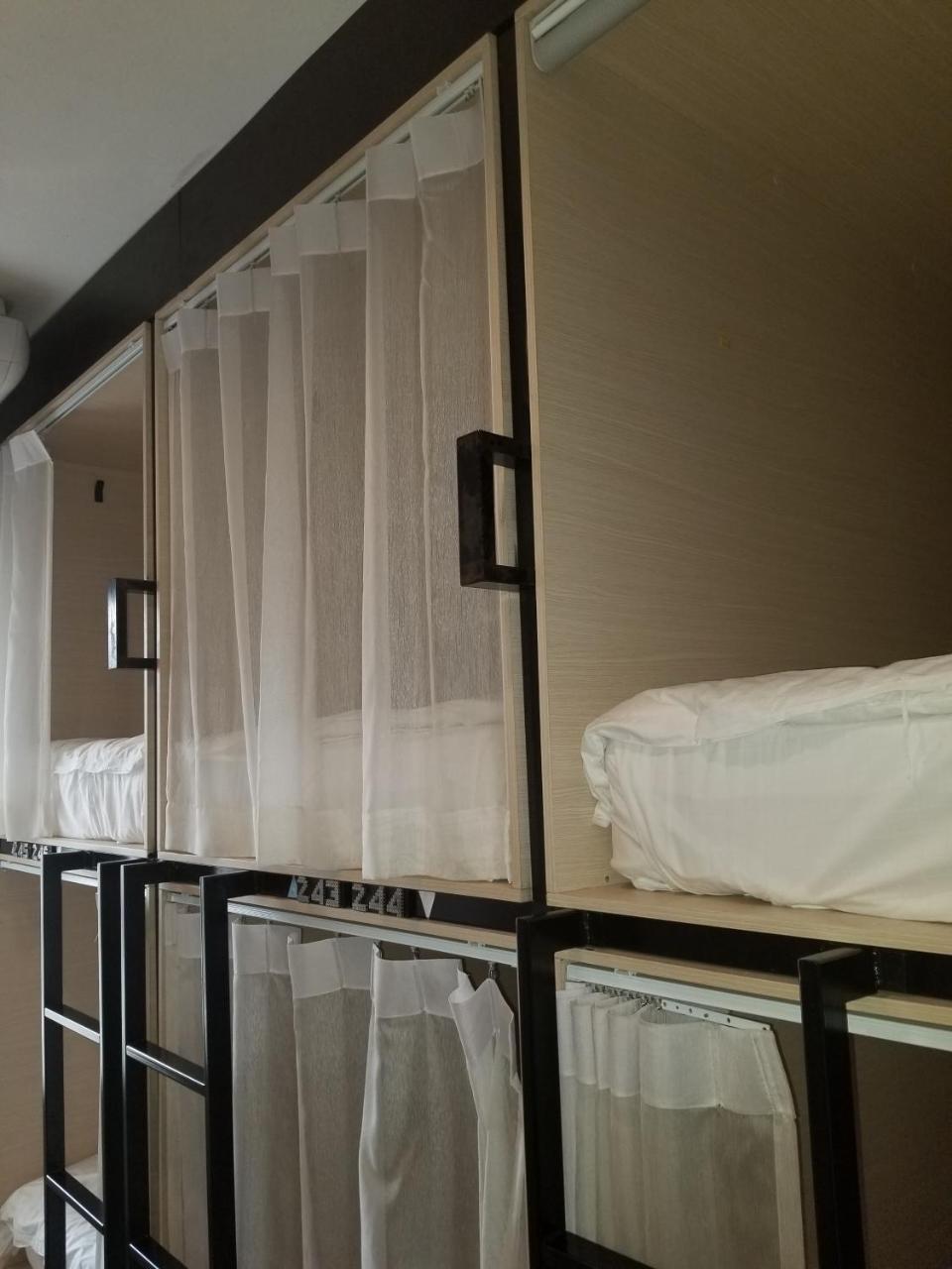 Bed To Bangkok Hostel Ngoại thất bức ảnh